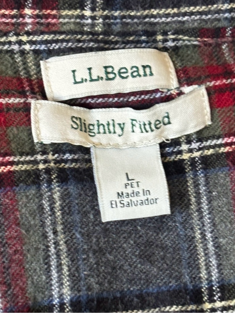 L.L.Bean Women’s Slightly Fitted Plaid Flannel Button Down Shirt Large - Picture 6 of 11